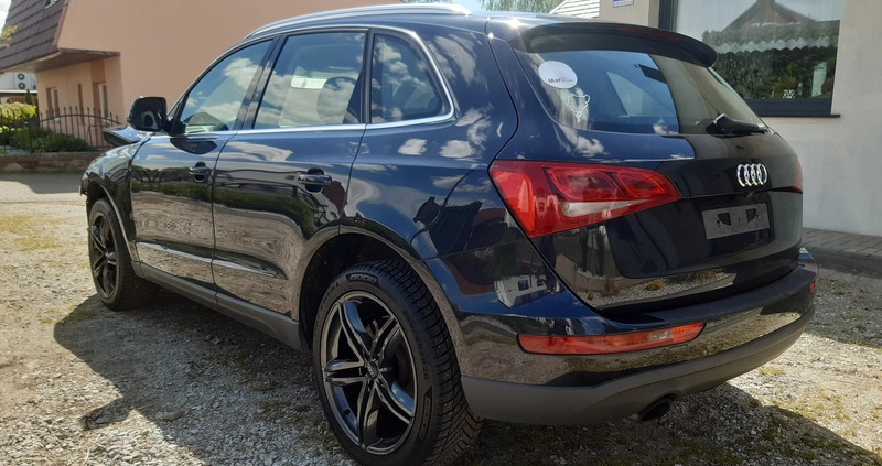 Audi Q5 cena 31900 przebieg: 227416, rok produkcji 2011 z Leszno małe 191